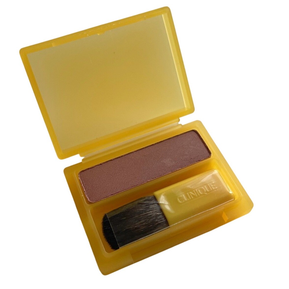 Clinique Sheer Powder Blusher 04 Sweetcheeks NOS Yellow Case .09 oz 2.5 g TRAVEL